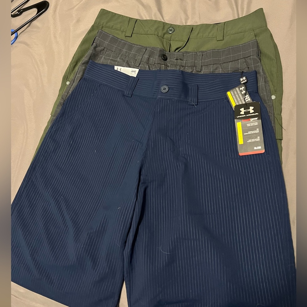Men’s golf shorts